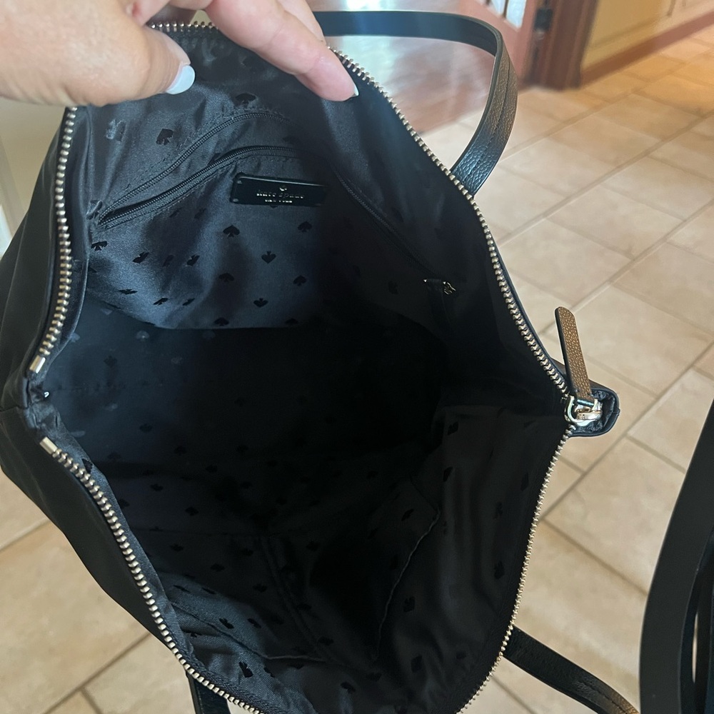 Kate Spade Black Leather Tote Sleek Everyday Essential - Picture 6 of 6